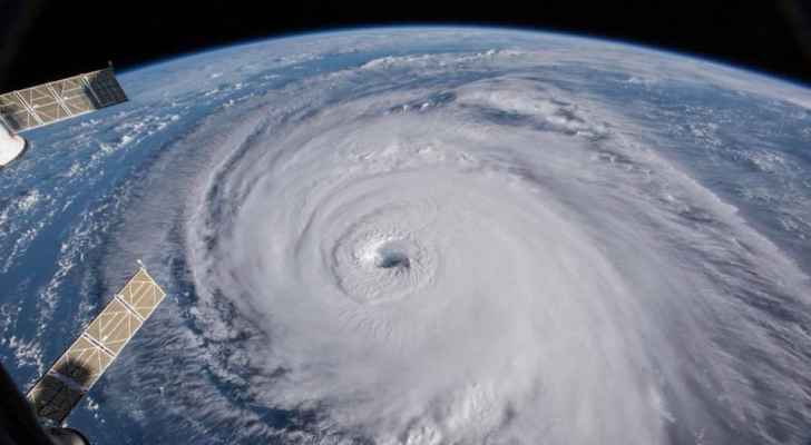 هكذا يبدو إعصار ’فلورنس‘ المدمر من