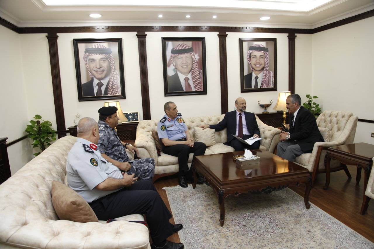 الرزاز: روح الفريق الواحد تميز تعامل