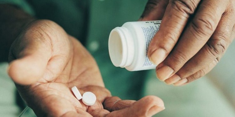 مصر.. محاكمة 3 مسؤولين بوزارة الصحة