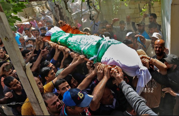 استشهاد مواطن فلسطيني ثالث برصاص الاحتلال