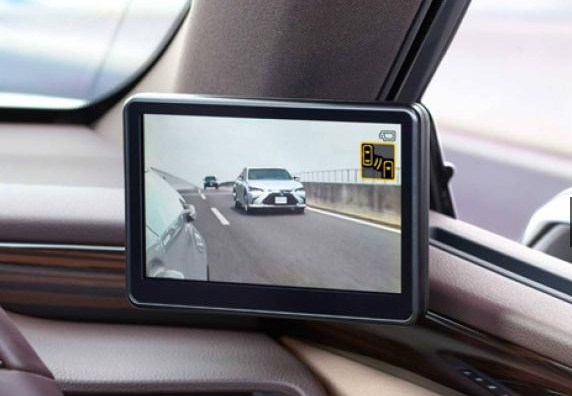 أول سيارة تستبدل مرايا الجانب بكاميرات