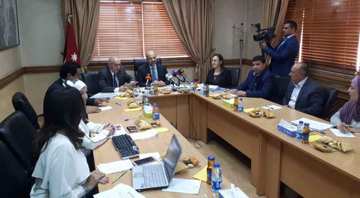 الرزاز يزور المؤسسة العامة للإسكان والتطوير