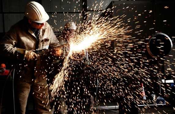 انخفاض كميات الانتاج الصناعي 6 %