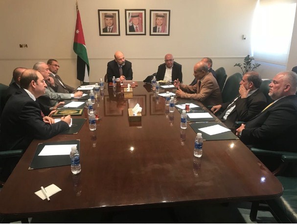 الرزاز يستقبل وفدا من جمعية الاخوان