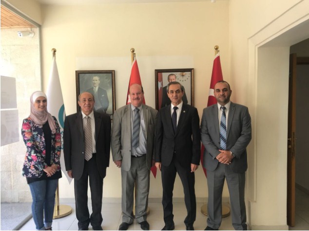 بحث سبل التعاون بين جامعة جدارا