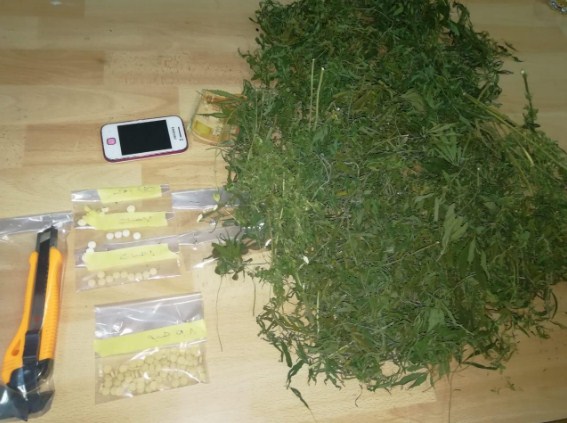 القبض على 6 اشخاص بحوزتهم مواد