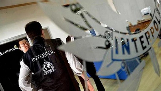 توقيف فاسد هارب بعد تسلّمه من