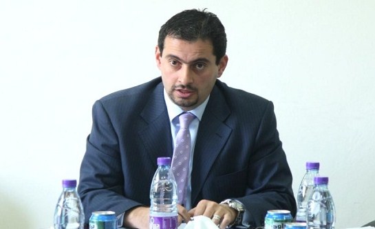 الحموري يقرر إجراء انتخابات غرف التجارة