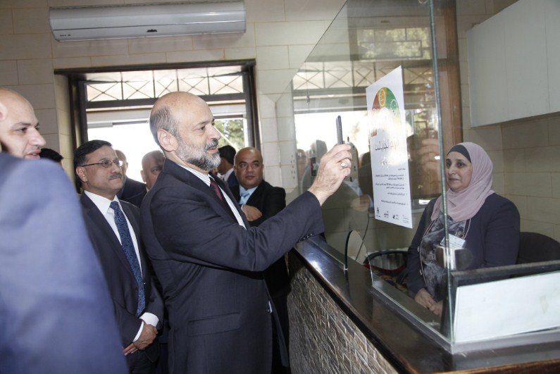 الرزاز يطلق مؤشر خدمة رضا المواطنين