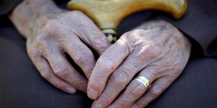 وفاة اكبر معمرة في عين جنا