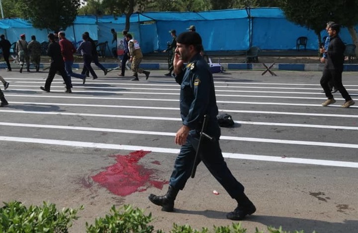 شاهد لحظة الهجوم على العرض العسكري