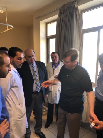 الشياب يتفقد مستشفى البشير (صور)