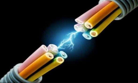 وفاة شخص اثر صعقة كهربائية في