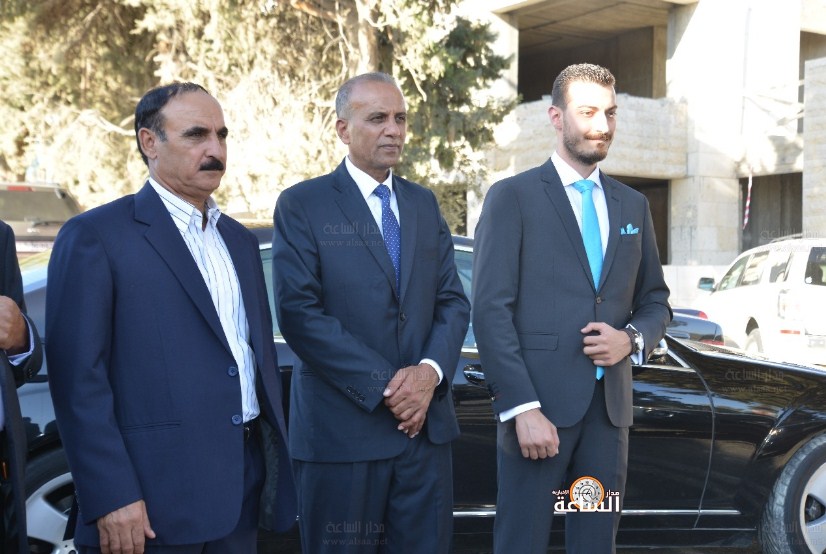 محمد عبد الله ابو عين يدخل