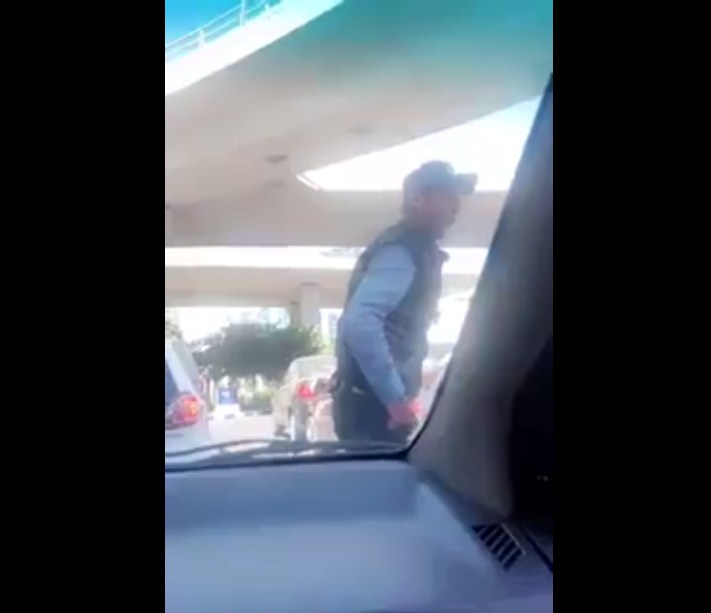 رقيب سير يصرخ في وجه نائب