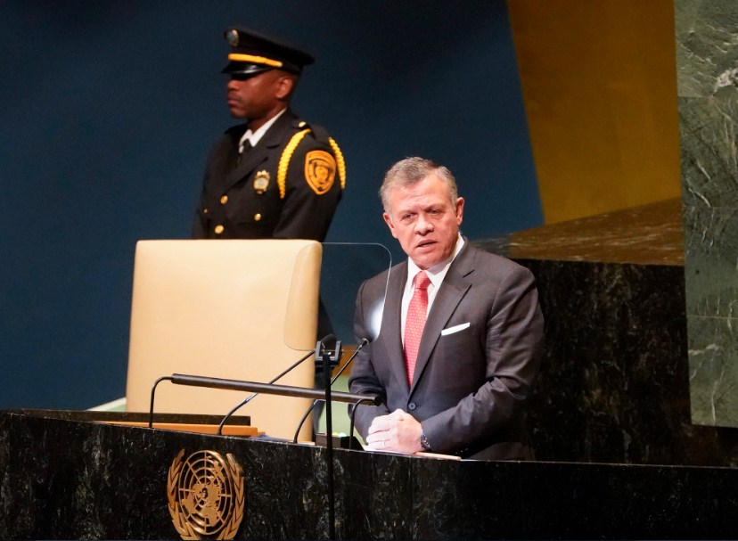 الملك يتحدث عن التحديات التي تواجه