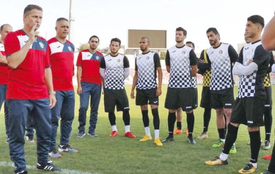 مدرب النشامى يسعى لمساعد أوروبي