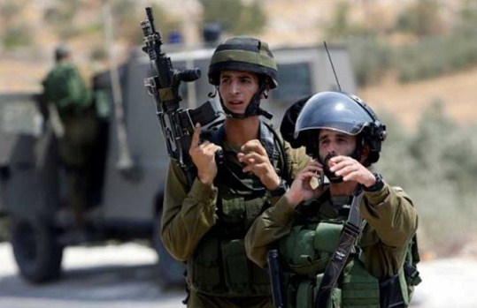 الاحتلال يعتقل 15 فلسطينيا بالضفة الغربية