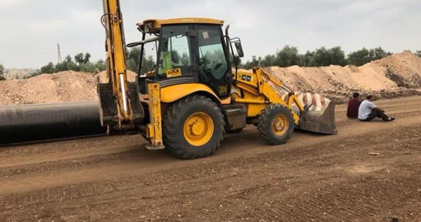 أصحاب اراضي يوقفون العمل بـ «الغاز