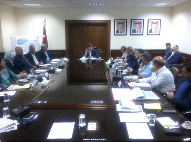 الشياب يؤكد على أهمية تقديم مستوى