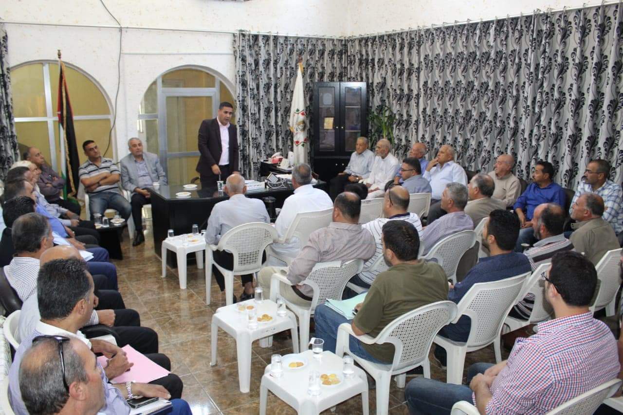 أهالي حكما يحددون مطالبهم الخدماتية (صور)