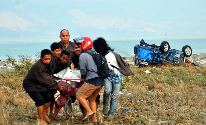 حصيلة ضحايا زلزال وتسونامي إندونيسيا ترتفع