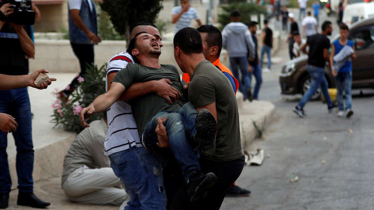 إصابات واعتقالات بين الفلسطينيين بمواجهات مع