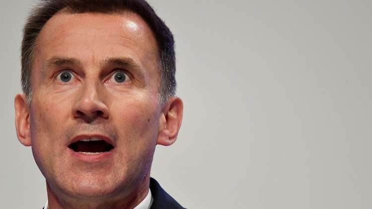 انتقادات لوزير الخارجية البريطاني لتشبيهه الاتحاد