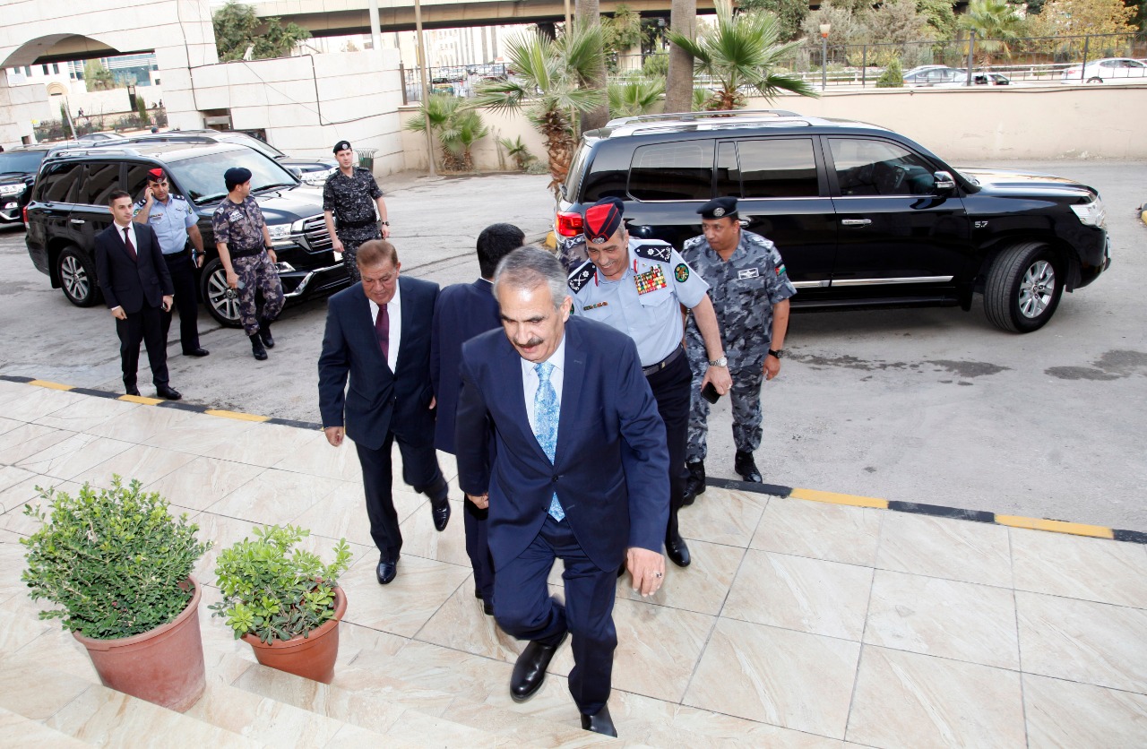 وزير الداخلية: التعبير السلمي حق دستوري