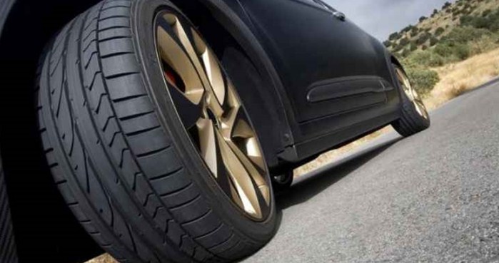 وفاة سيدة وإصابة طفلين اثر حادث