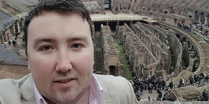 بـ 9 أرواح.. رجل توقف قلبه