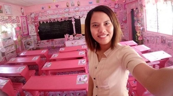 تعيد تأهيل فصل دراسي على نفقتها