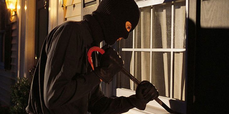 سرقة مجوهرات ثمينة من فيلا أميرة