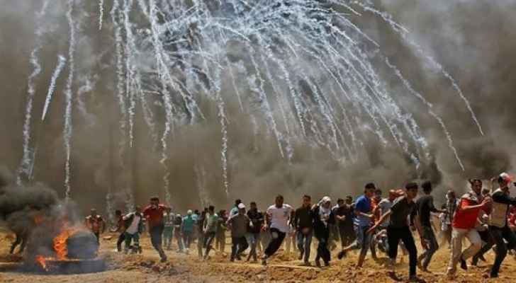 الاحتلال يستخدم سلاحا جديدا لتفريق المتظاهرين