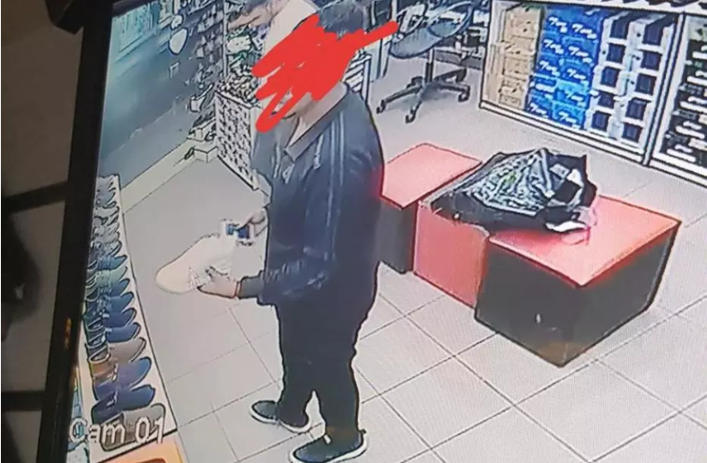 ضرب مبرح لعشريني حاول ترويج عملة