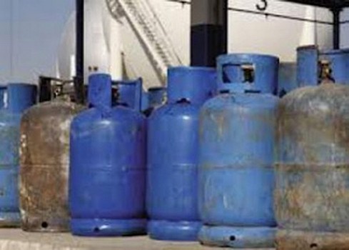 النقابة تؤكد نقص باسطوانات الغاز والمصفاة