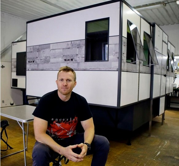 منزل متنقل يمكن تركيبه بـ 10