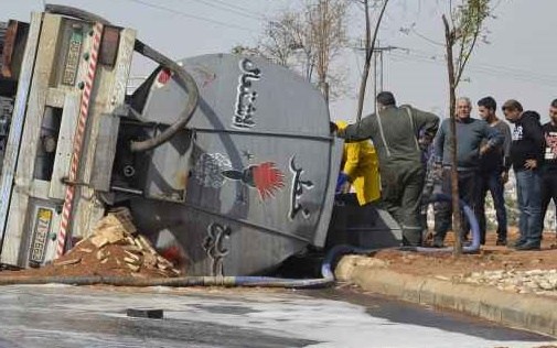 وفاة ثلاثيني بتدهور صهريج محروقات واشتعاله