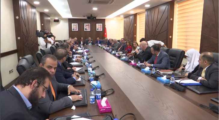 لجنة الاقتصاد والاستثمار تستكمل مناقشة قانون