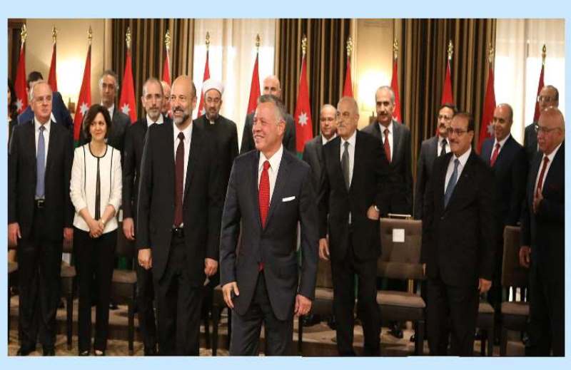 حكومة الرزاز قبل التعديل.. المعشر محلل