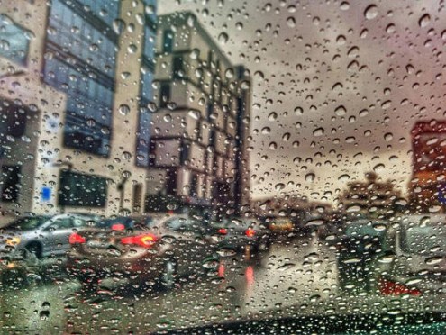 زخات أمطار رعدية في أجزاء من