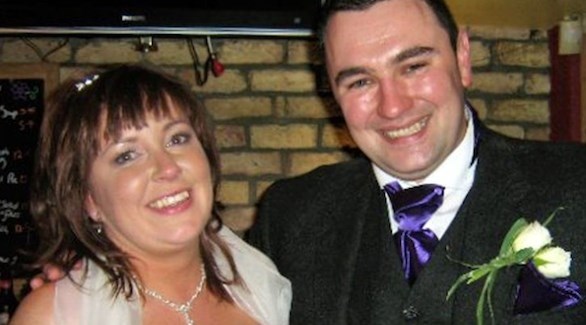 الشرطة الاسكتلندية تستخدم صورة زفاف لإعادة