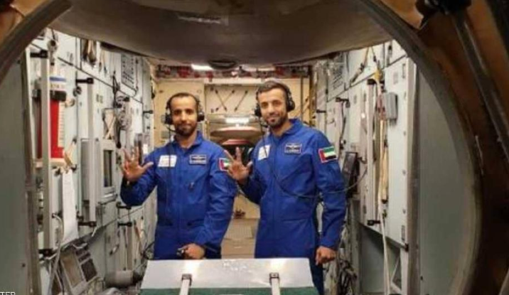 عربيان صعدا إلى الفضاء.. والثالث على