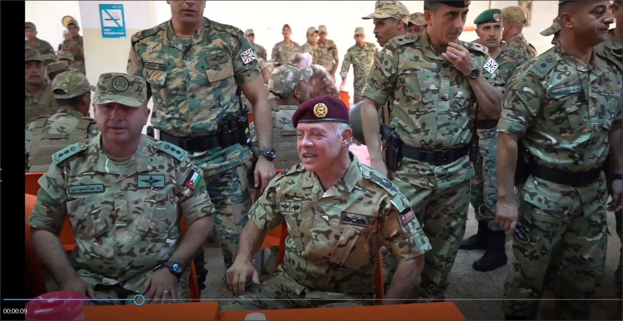 شاهدوا.. الملك يفاجئ قيادة لواء رد