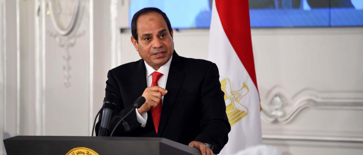 شاهد: السيسي يشبه جيش بلاده بسيارة