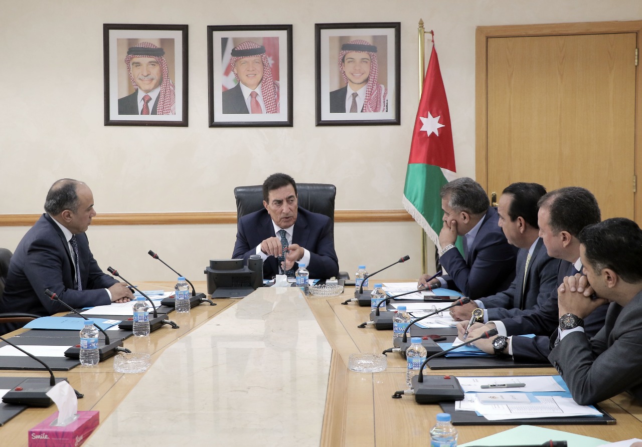 (دائم النواب) يشكل لجنة الرد على