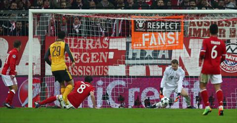 بالصور والفيديو .. بايرن ميونيخ يقسو