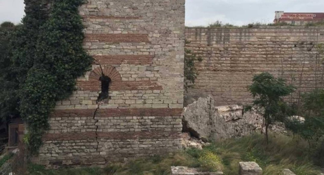 بالصور.. انهيار أبرز المعالم التاريخية في