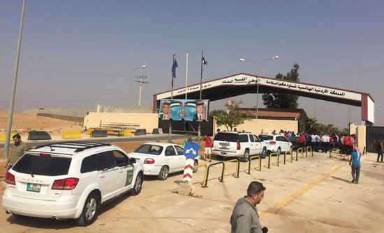 دعوة المسافرين للتواجد أمام معبر جابر