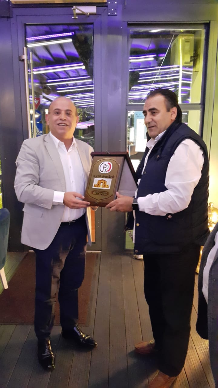 القنصل الاردني في رومانيا يلتقي وفد